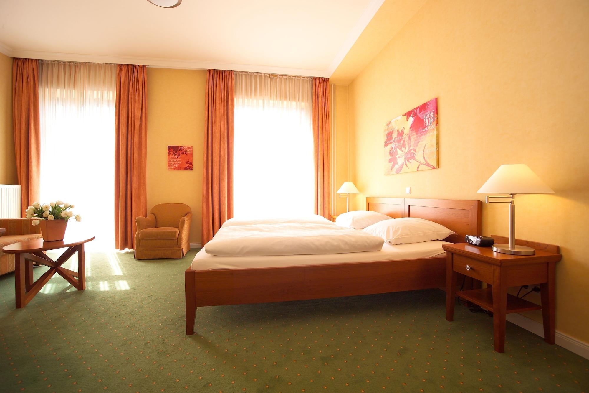 Alster-Hof Hotel Hamburg Bagian luar foto